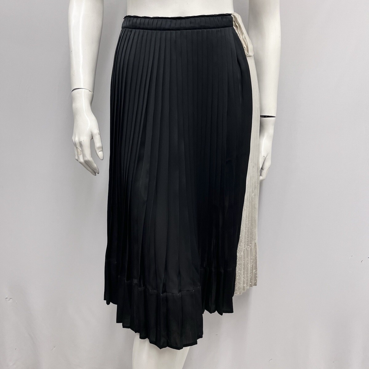 【送料&関税込】Jil Sander Long Pleated Skirt Jil Sander Silk Pleated Skirt NWT Black & Metallic Lame Gold