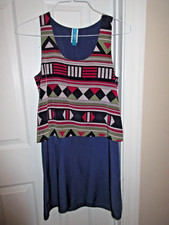DRESS - Sleeveless - Buttons - Geometric - Navy/Burgundy/Gray - Sz Small