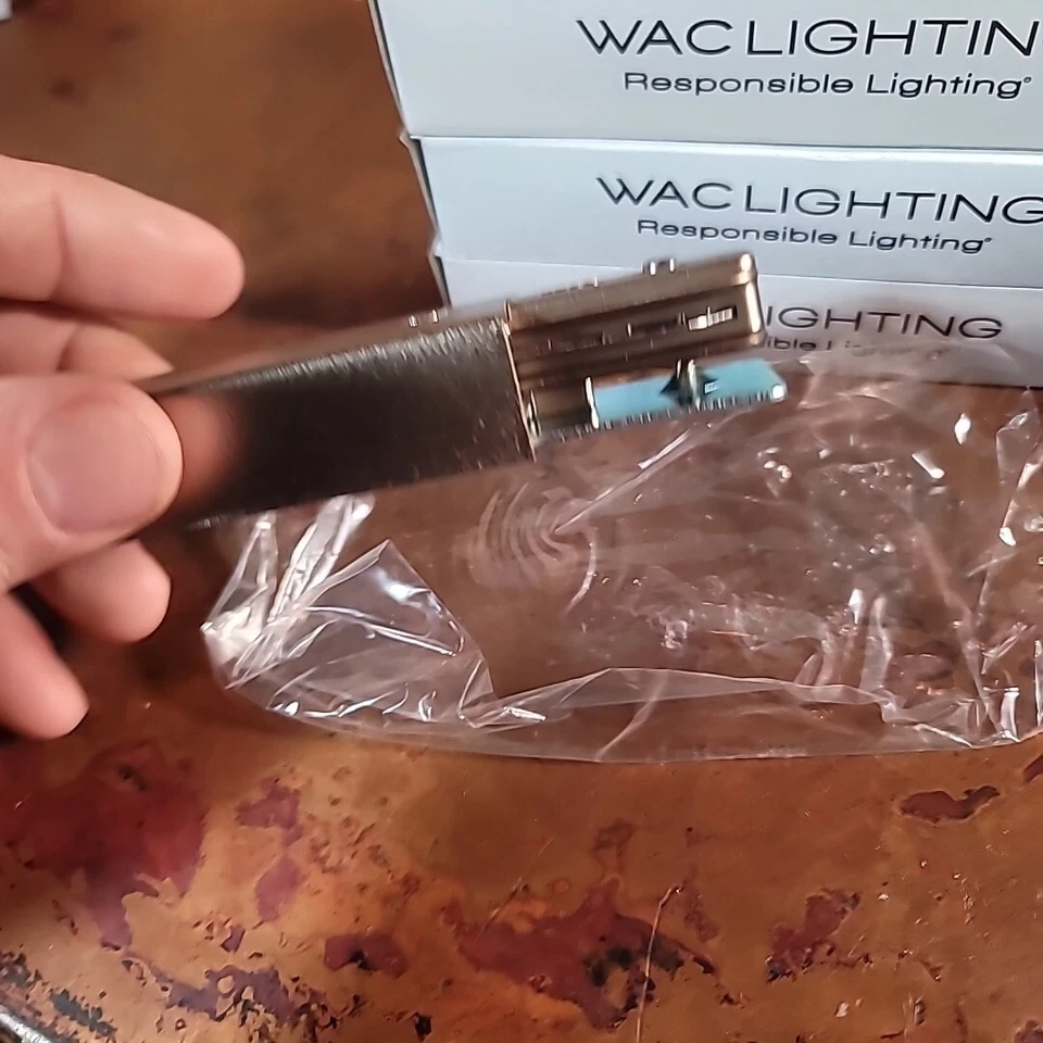 Alimentación de 8 luces WAC LLE Live End para sistemas L-Track LLE-BN níquel cepillado Foto 4 de 4