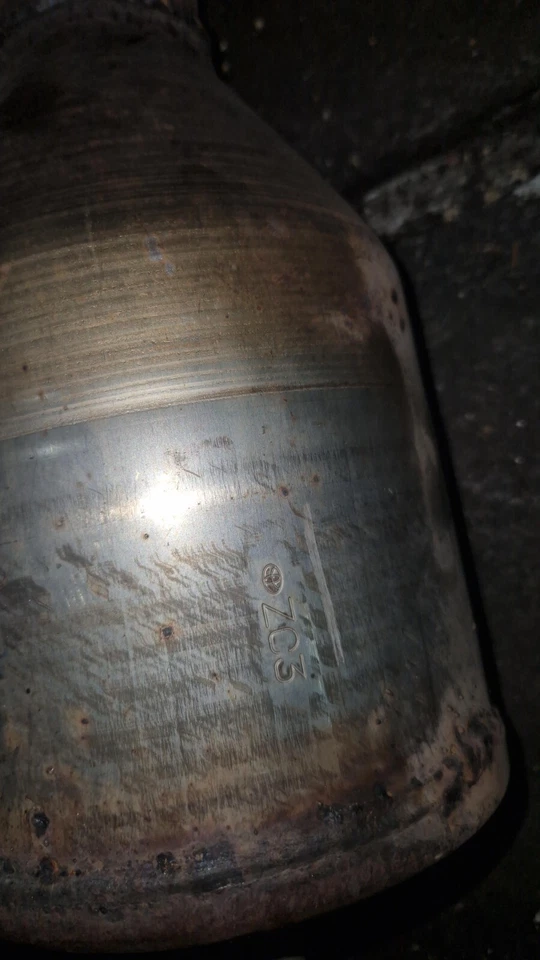 2021-2023 TOYOTA HILUX MK8 2.8 Diesel 1GD CATALYTIC CONVERTER DIESEL FACELIFT - Image 4 of 4