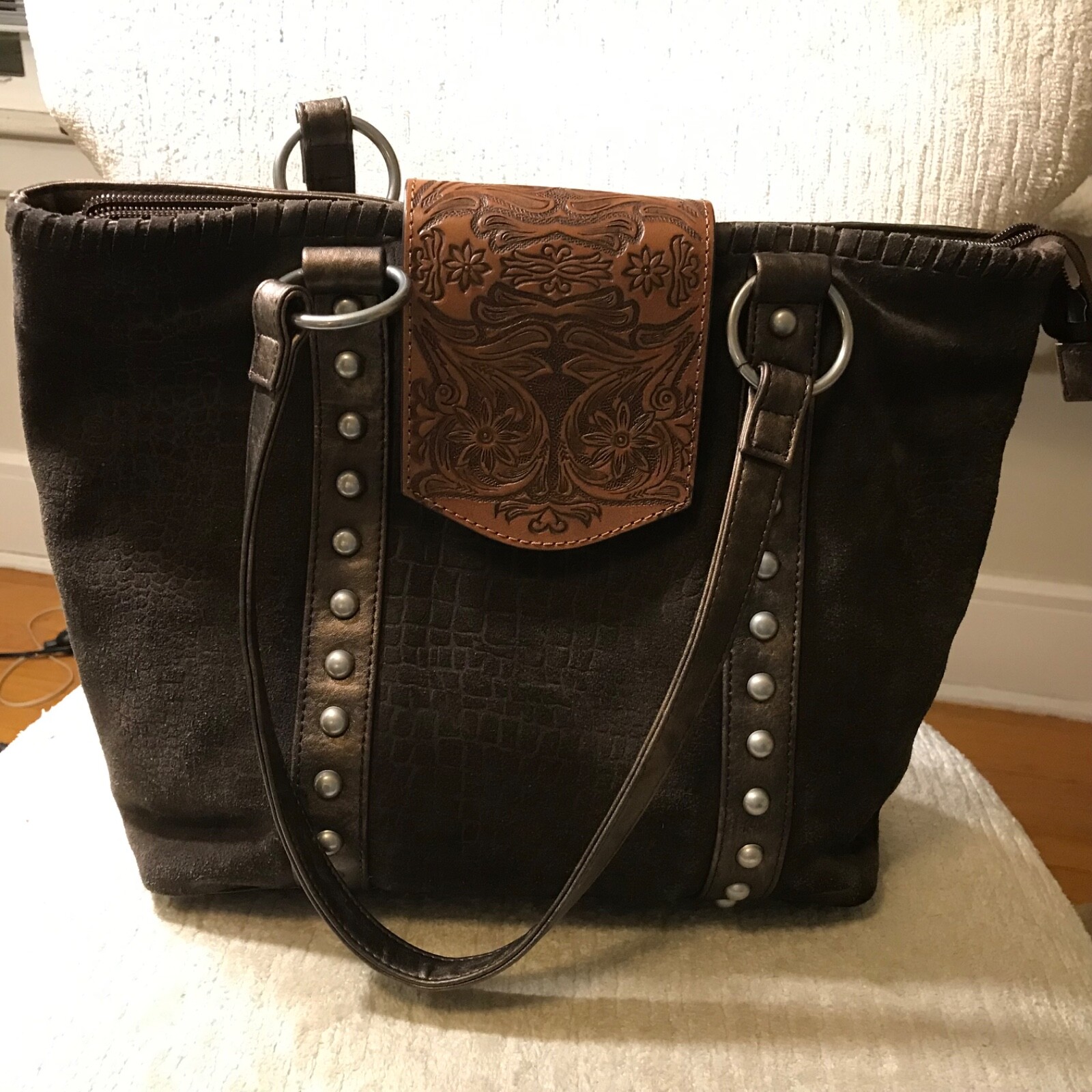 SHYANNE BROWN TOOLED LEATHER SUEDE PURSE DISTRESSEDM… Gem