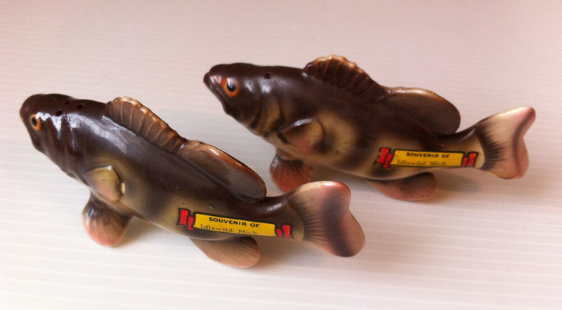 Vtg Idlewild Mich Smallmouth Bass Salt Pepper Shakers  Relco Japan Hand Painted