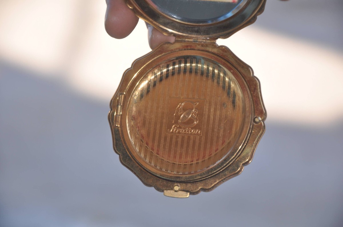 s-l1200.jpg s-l1200.jpg