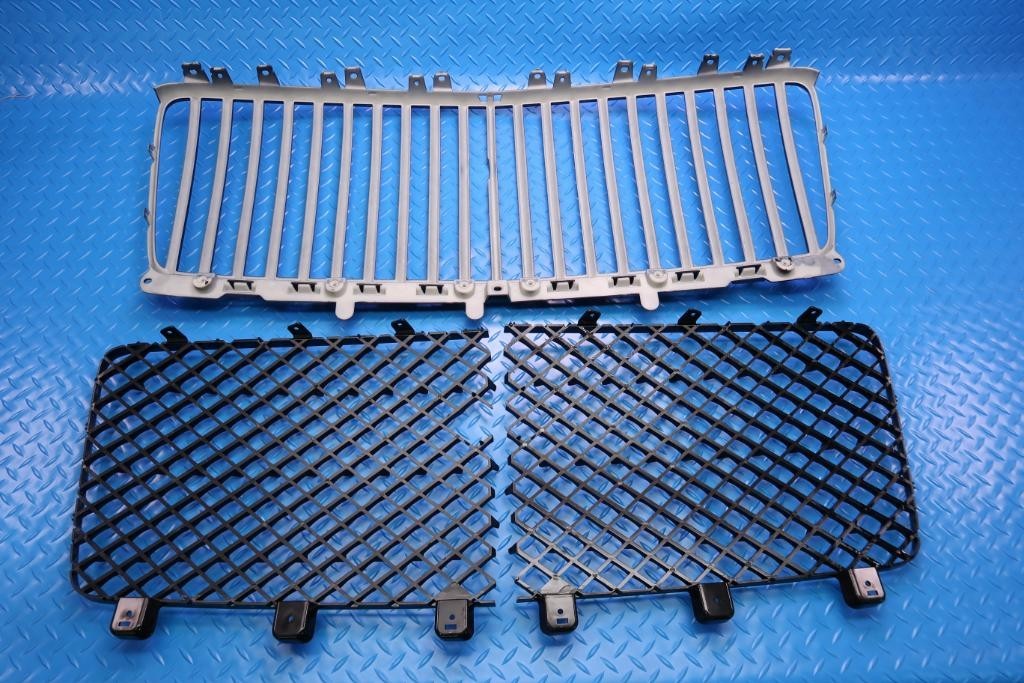 Bentley Bentayga 2021-2025 FRONT+RIGHT Grille P/N 36A853667