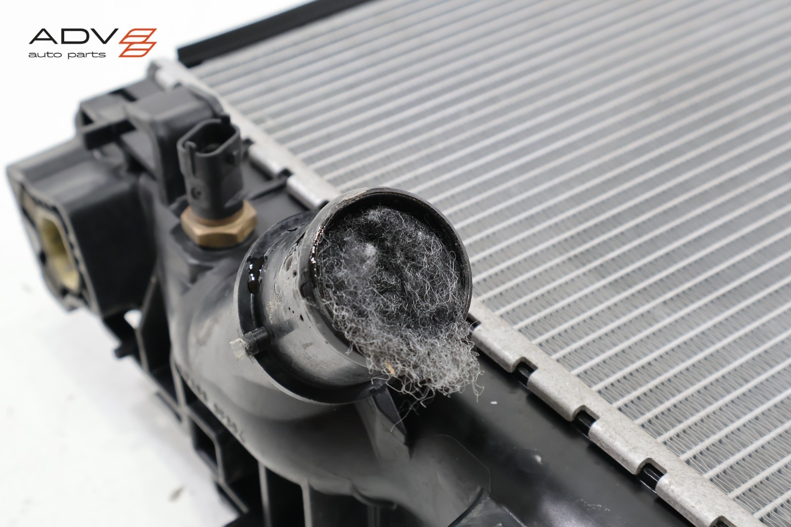 2014 - 2024 MASERATI GHIBLI 3.0L ENGINE COOLANT COOLING RADIATOR OEM