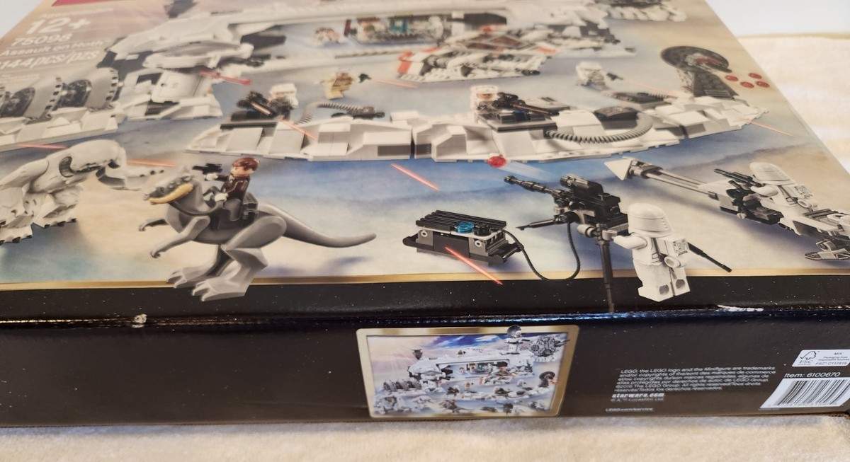 LEGO Star Wars UCS: Assault on Hoth (75098) New Sealed Retired See