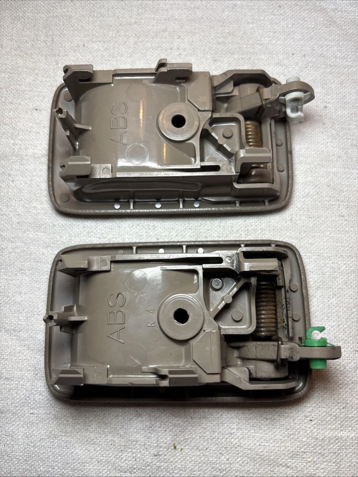 96-02 TOYOTA 4RUNNER DELANTERO TRASERO IZQUIERDO DERECHO INTERIOR JUEGO MANIJA PUERTA BRONCEADO OEM (2) Foto 4 de 4