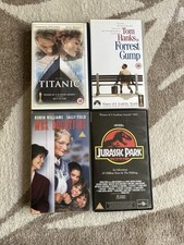 Classic VHS Video Tapes Bundle Forest Gump Titanic Jurassic Park Mrs Doubtfire