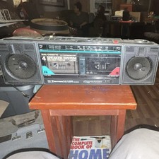 Emerson CTR929 Dual Cassette 4 Speaker Boombox AM/FM AC/DC Black Piezo Tweeter