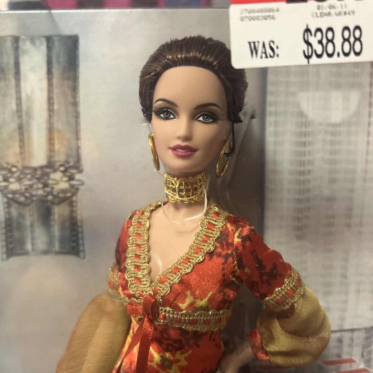 NIB 2010 Mattel James Bond 007 Live And Let Die Barbie Solitaire