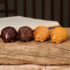Huangyang Wood Carving Hedgehog Desktop Ornament, Solid Wood Carving Animal Toys