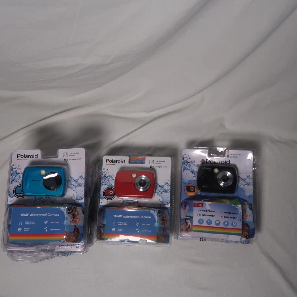 宝丽来 ISO48 防水相机 4 倍数码变焦淡蓝色、红色、黑色 — 第 3/4 张图片