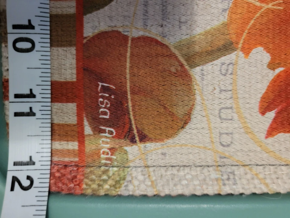 Bandera/corredor de mesa Fall In Love de arpillera suave porche 12,75" W X 17,75" H Lisa Audit Foto 4 de 4