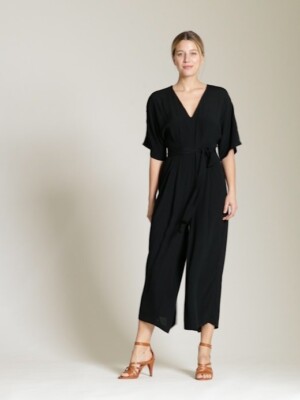 Gap True Black Short Sleeve V-Neck Jumpsuit #350412 NWT! 2