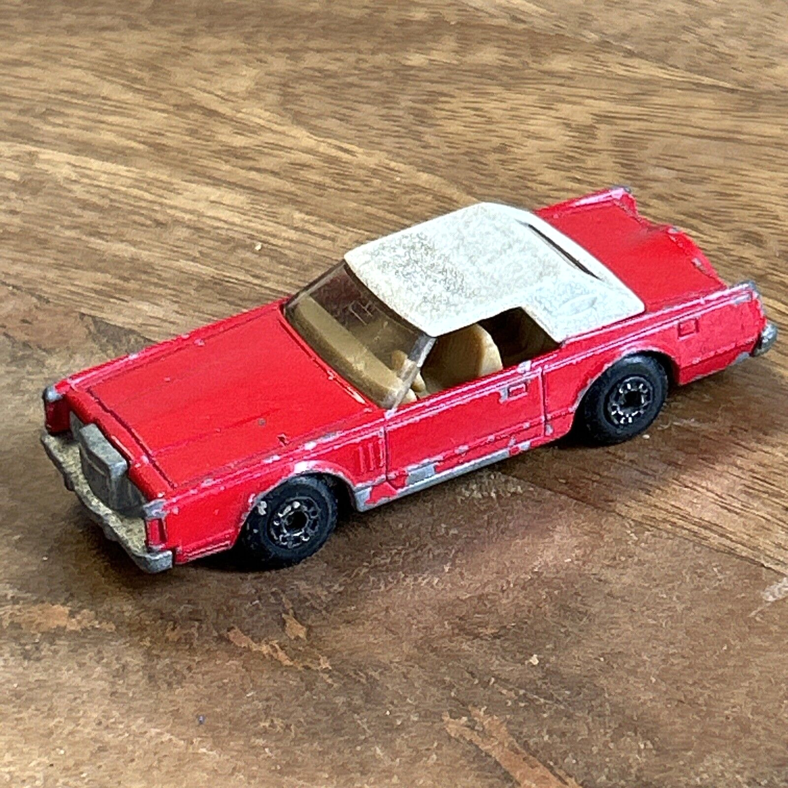 Matchbox 28f, Lincoln Continental - Free Price Guide & Review