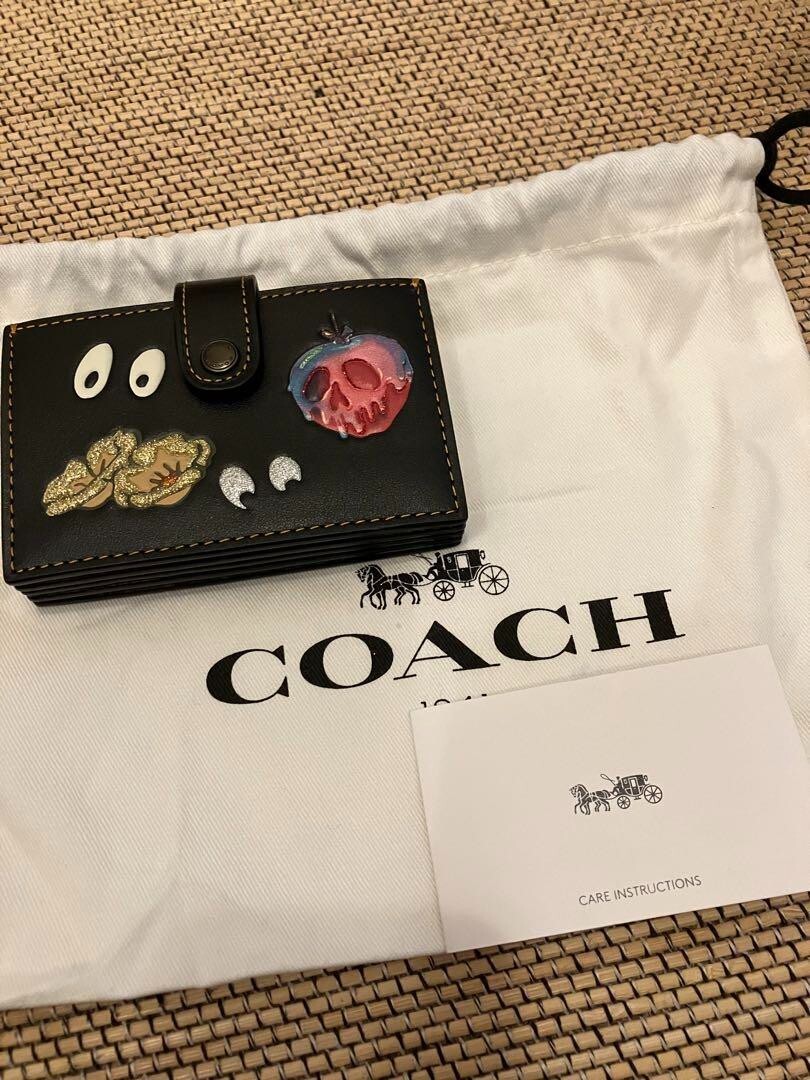 Mint] COACH Disney SNOW WHITE Black Multi Patches Accordion