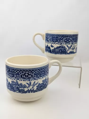 2 Vintage Willow Ware Coffee Mugs Blue Nesting Cups by Royal China USA 