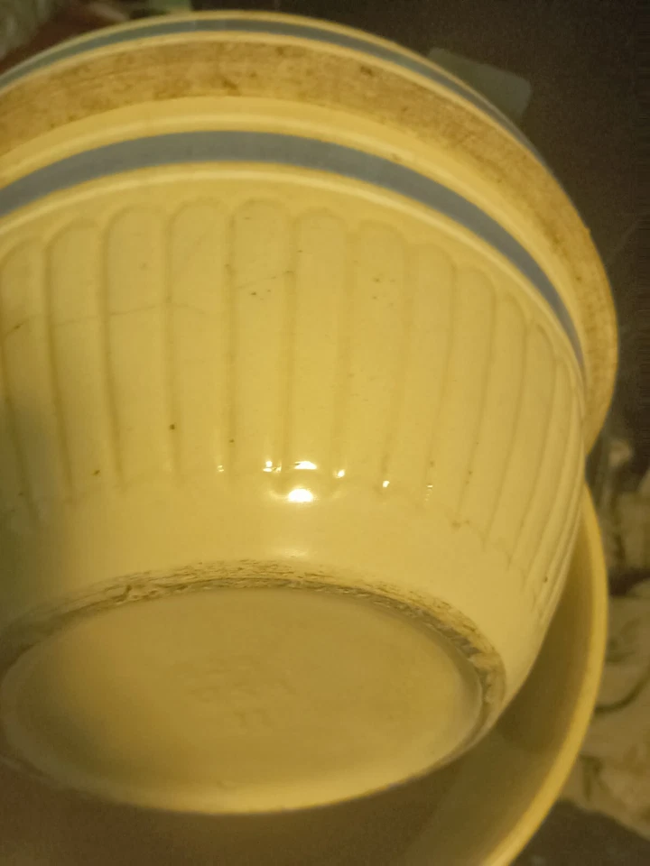 19th Century Large YellowWare McCoy Bowls Brown & White Mocha Stripes 15" dia. - Image 4 of 4