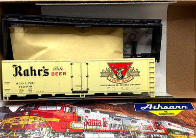 HO GREENWAY PRODUCTS CUSTOM PAINTED BEER REEFER KIT RAHR BEER BREWING OSHKOSH WI
