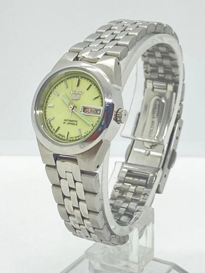 Seiko 5 4207-01Y0 Automatic Yellow Lumibrite Dial Silver Band Watch Foto 4 de 4