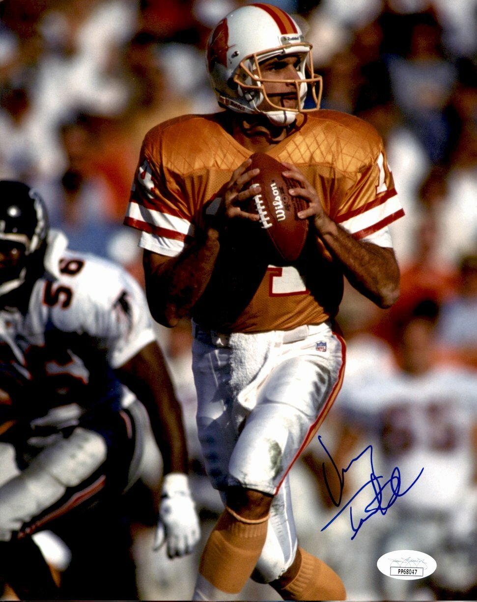 Vinny Testaverde Tampa Bay Bucs CHOF Signed/Autographed 8x10 Photo JSA 161423 