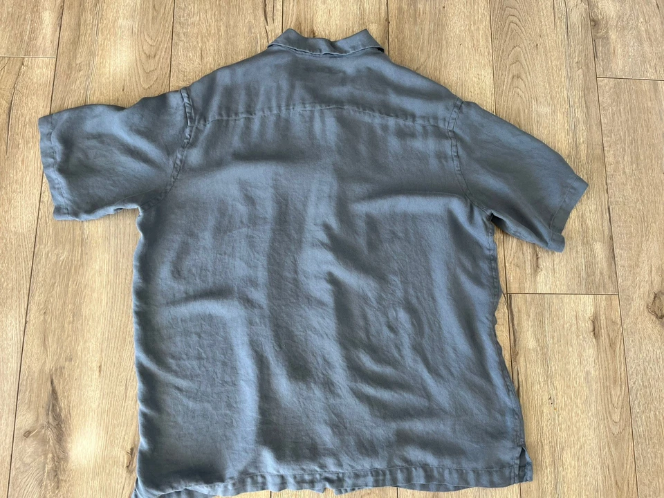 Perry Ellis Blue 100% silk Men’s Extra Large Short Sleeve Button Front - Image 2 of 4