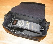  FOR PARTS Vintage Motorola Gold Series BellSouth Travel Bag Phone SCN2401B 