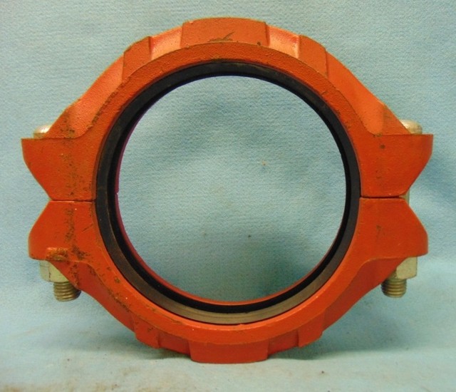 GRUVLOK FLEXIBLE PIPE COUPLING, 8" PIPE, FIG. 7100, MAX 800 PSI WP