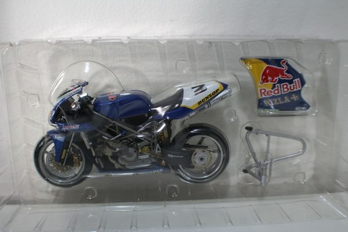 122011203 Minichamps Ducati 996 2001 Superbike Champion #3 John Reynolds 1:12. - Picture 7 of 8