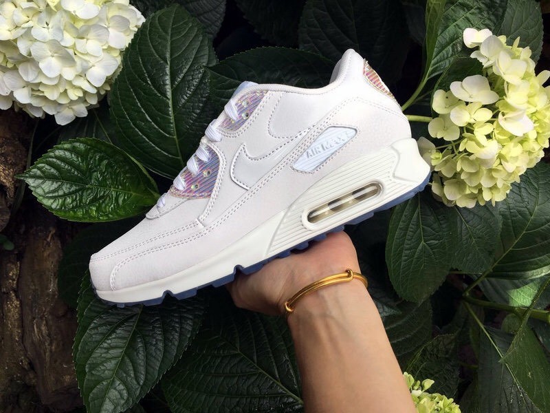white holographic air max