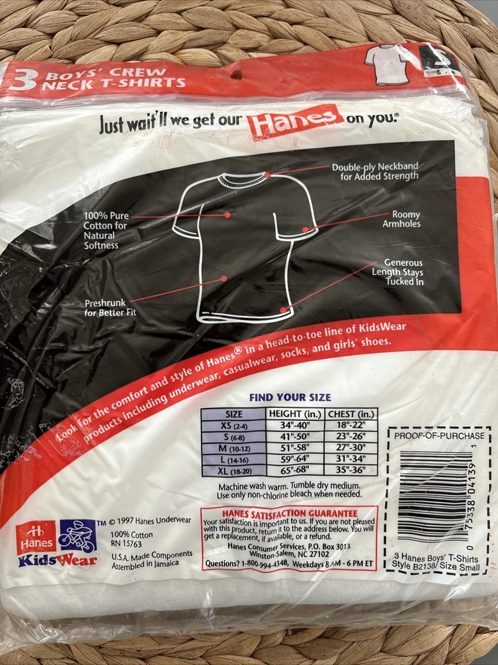 Hanes Boys T-Shirts Small 6-8 Vintage 1997, Made In The USA , 100% Cotton. - Imagem 2 de 2
