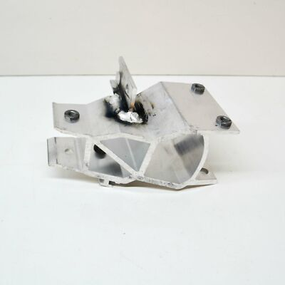 NEW BMW X3 G01 FRONT RIGHT CARRIER ADAPTER 51117473458 7473458