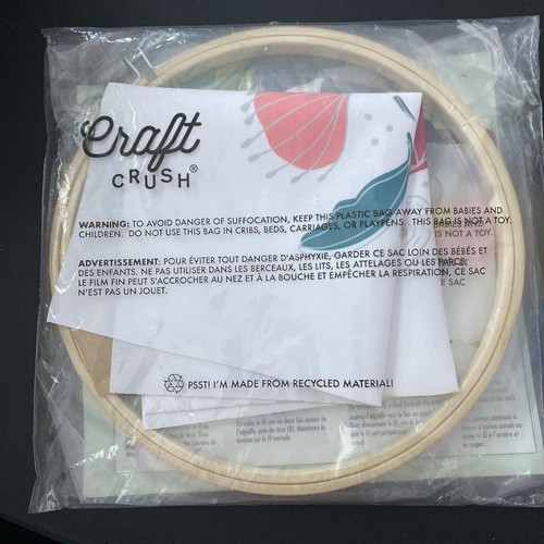 Craft Crush ~ Winter Flower Embroidery Kit ~ New Sealed - Picture 2 of 2