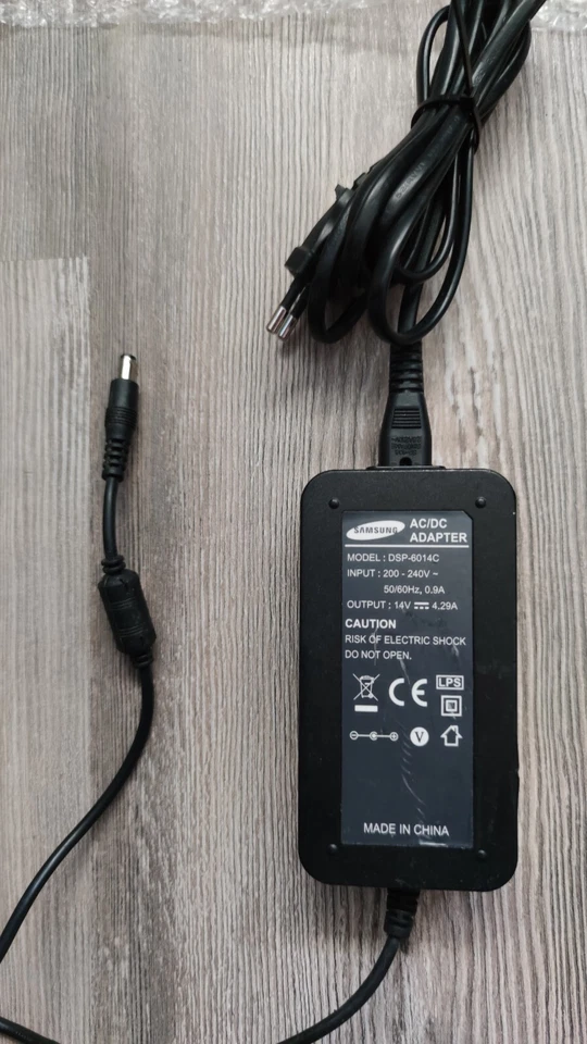 ★ SAMSUNG chargeur secteur 14V 4.29A officiel origine original DSP-6014C - Photo 1/1