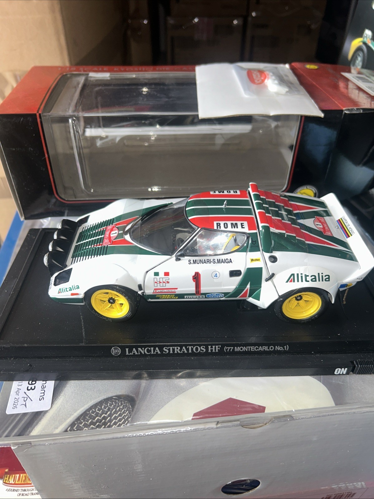 Kyosho 1/18 Scale Model Car 08139A - Lancia Stratos HF Night Version Lights