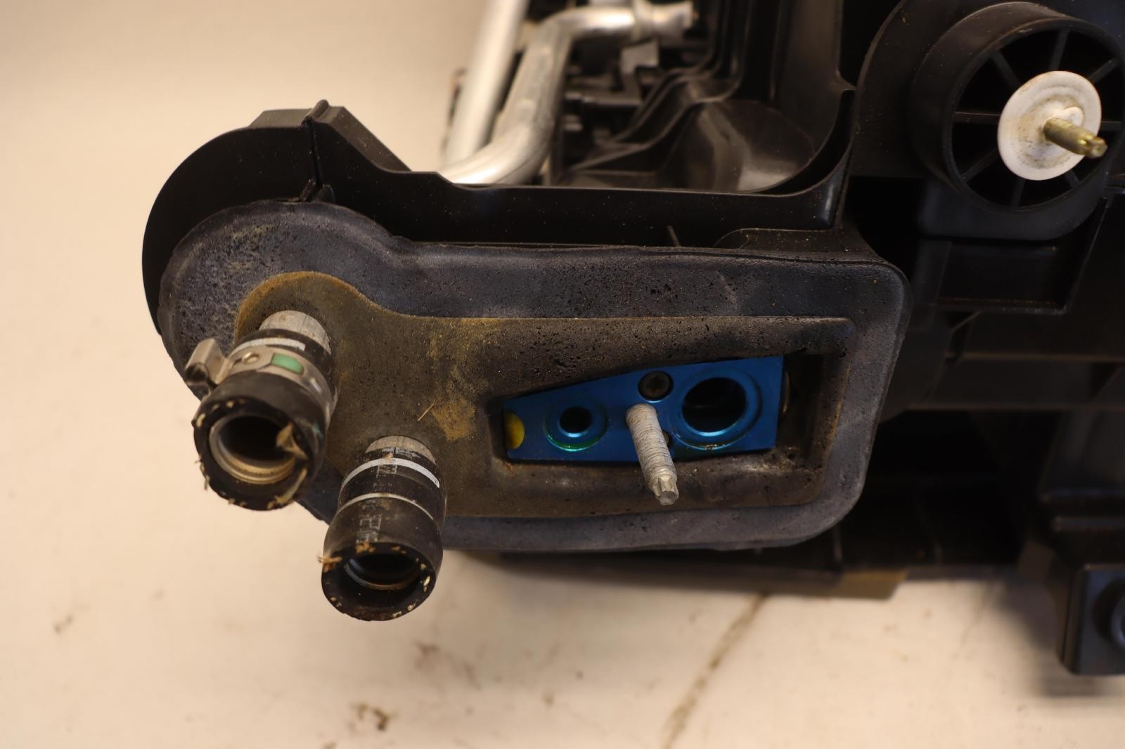 2014-2020 MASERATI QUATTROPORTE 3.0L HVAC HEATER A/C BLOWER HOUSING BOX OEM