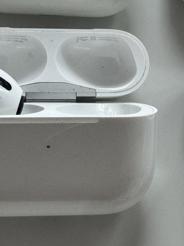 Lot Over 40 Apple Pro Max, Airpod, 3rd Gen, Pro 2nd Gen, Apple Pencils Untested - Zdjęcie 21 z 23
