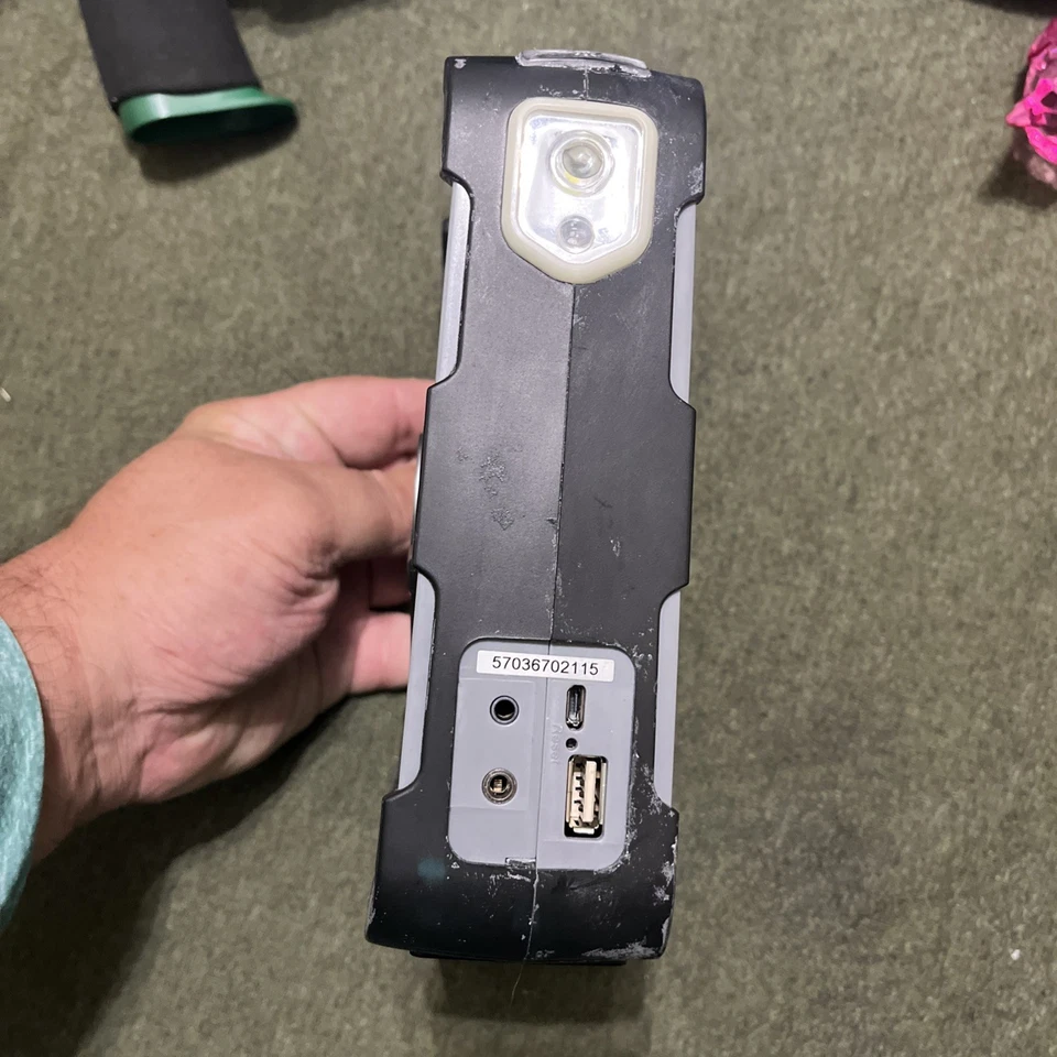 Erin Frx5 Emergency Weather Radio Solar Hand Crank AM FM Weather Band Black - Image 2 of 4