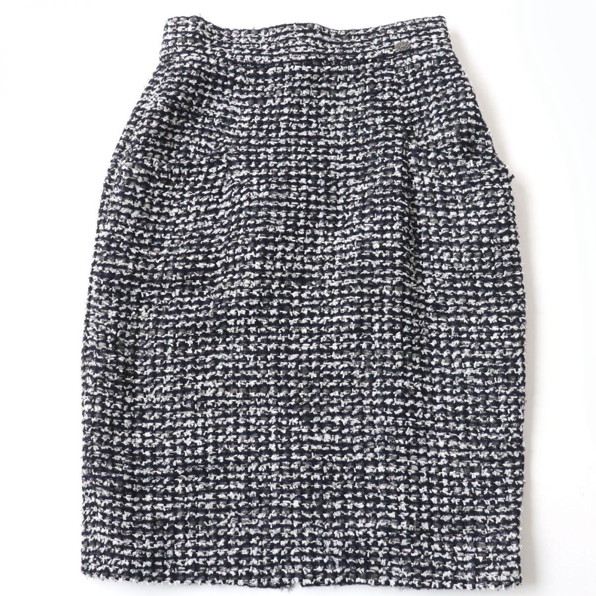 Chanel Tweed Dress Silk Lining Knee Length Ribbon Size 38 Excellent Cond