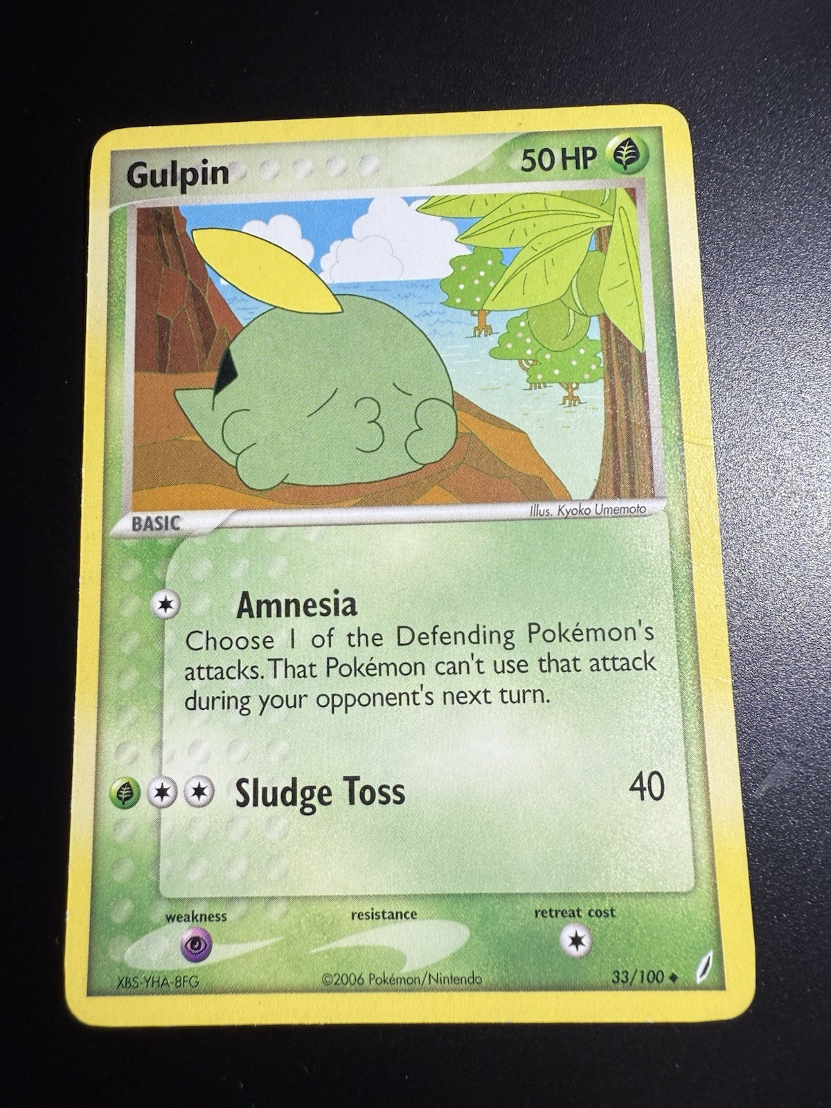 Gulpin 33/100 - Crystal Guardians - Pokemon Card