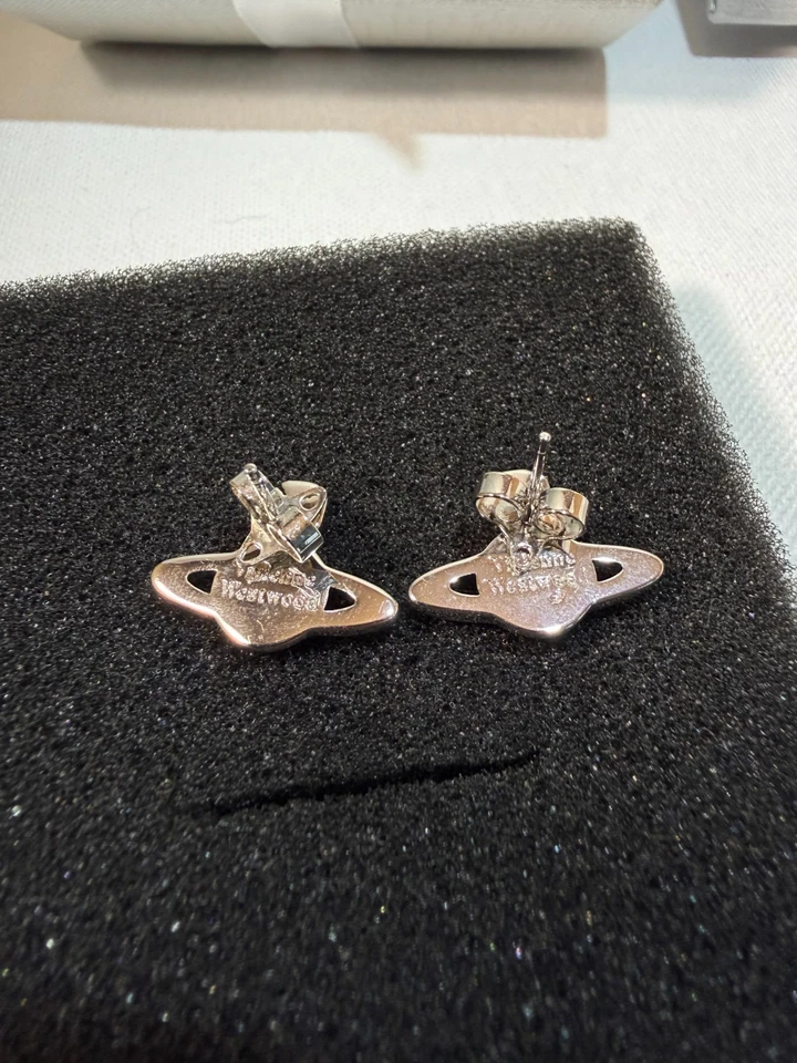 Pendientes Vivienne Westwood Plata Mini Bajor Relieve Nuevos Con Todo Embalaje Foto 3 de 4