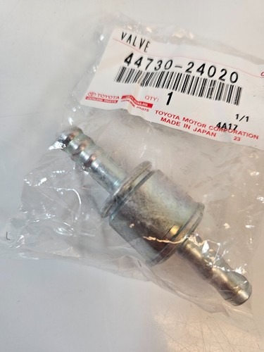 Toyota 4Runner Land Cruiser Pickup Supra OEM Vacuum Check Valve 44730-24020 - Picture 2 of 4