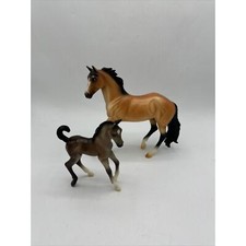 Breyer Horses Sandy Bay Mustang Mare and Grullo Foal