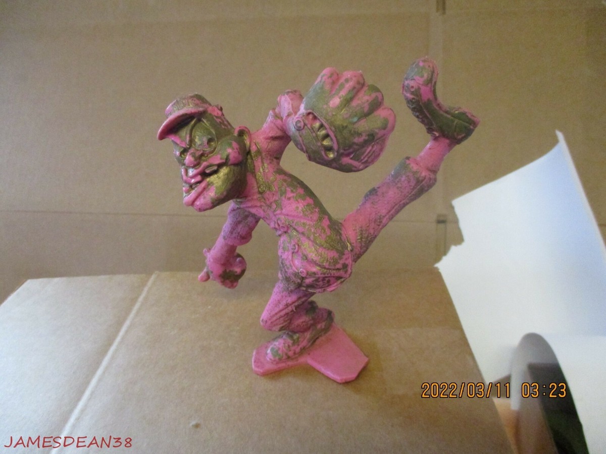 Vintage 1963 Marx Nutty Mads Bull Pen Boo Boo 6