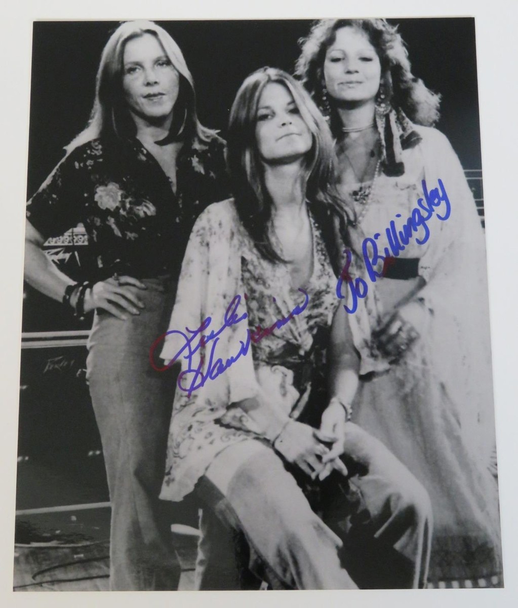 The Honkettes LYNYRD SKYNYRD Signed Autograph Auto 8x10 Photo JSA