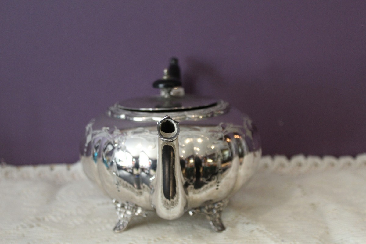 LOVELY VICTORIAN SILVER PLATE TEAPOT FLORAL EPBM 323 CANADA | eBay