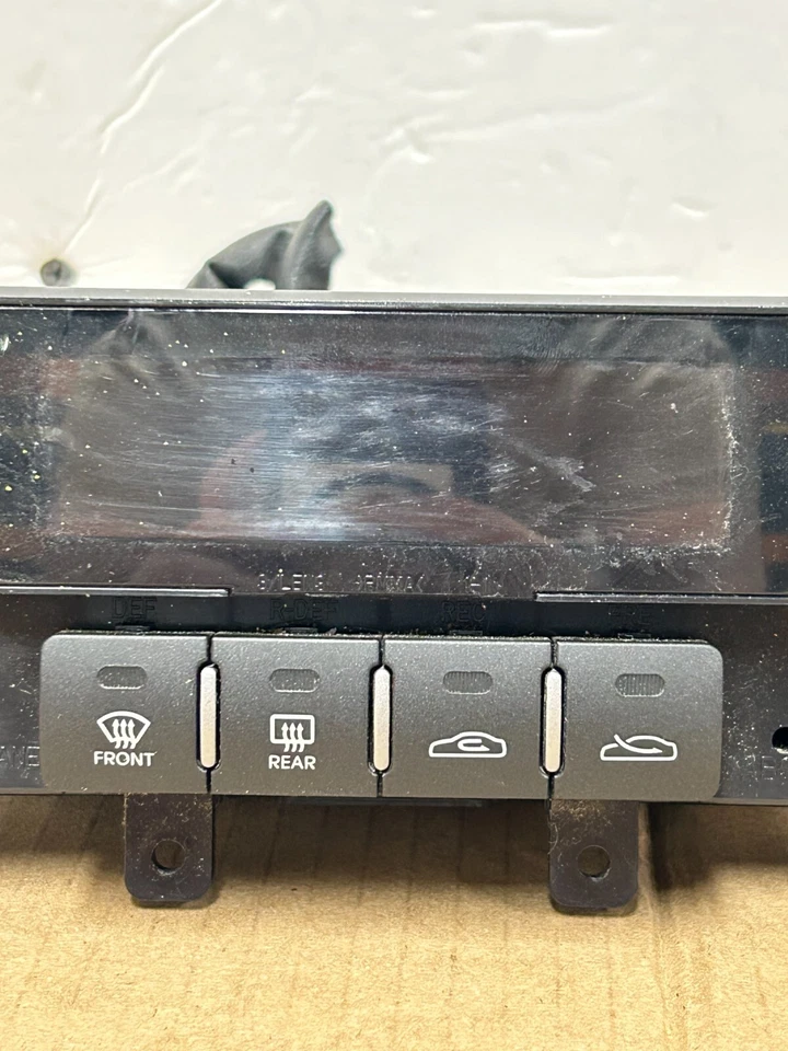 Unidad de control climático temperatura CA 97250-2GXXX #P17 Kia Optima 2009-2010 Foto 2 de 4