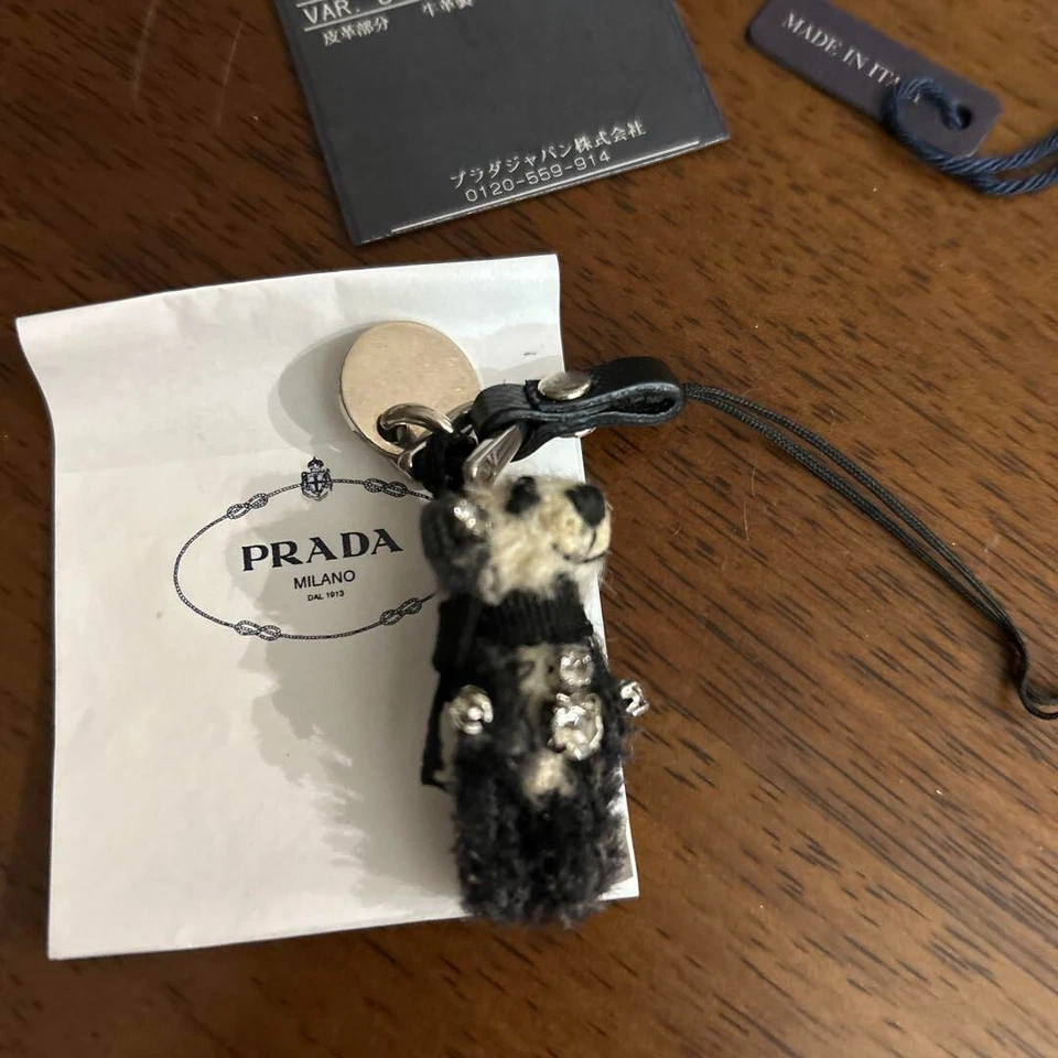 Auténtico Llavero Prada Vintage Dije Oso Estrás Foto 2 de 4