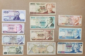 Lot of 11: Bank of TURKEY Banknote Collection