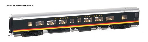 Walthers H0 932-6774 - SS 52 Seat Coach Kansas City Southern; NUEVO Y EMBALAJE ORIGINAL | Condition: Neu
